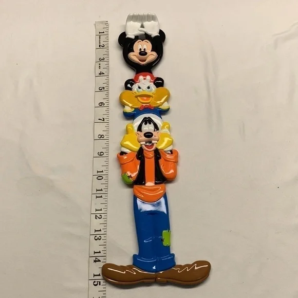 Walt Disney World Back Scratcher Featuring Mickey Donald and Goofy 15” - Picture 3 of 9